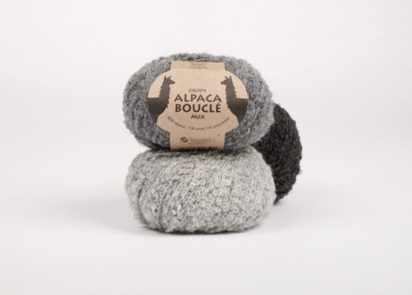 DROPS Alpaca Bouclé -  8903 schwarz uni colour – Bild 4