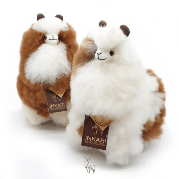 Inkari  – Alpaka Kuscheltier Medium (32 cm) - Chocolate Syrup