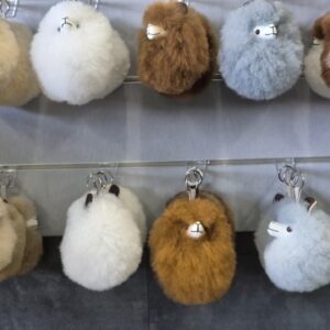 Schüsselanhänger Pom Pom kopf  natur farben