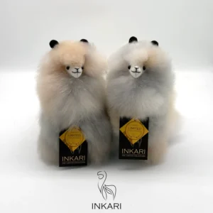 Inkari – Alpaka Kuscheltier Small (23 cm) – Pearl Shell