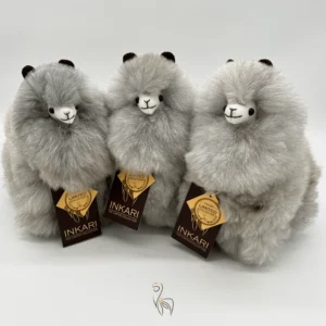 Inkari  – Alpaka Kuscheltier Small (23 cm) - Silver Wolf