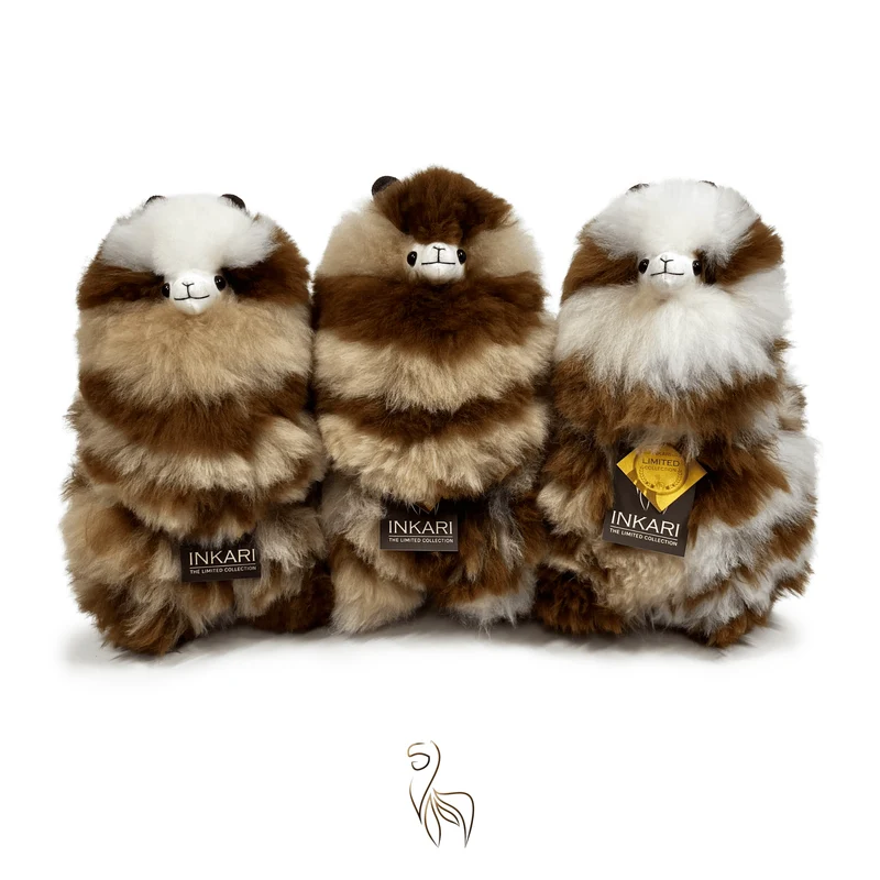 Inkari – Alpaka Kuscheltier Medium (32 cm) - Zebra Brown