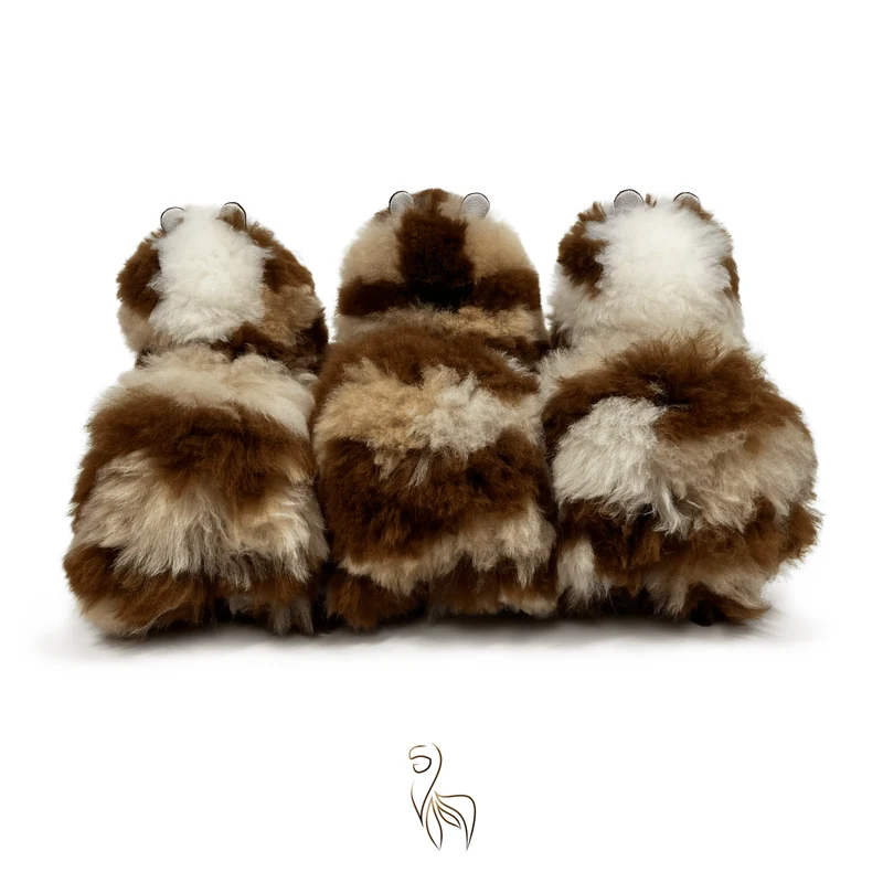 Inkari – Alpaka Kuscheltier Medium (32 cm) - Zebra Brown – Bild 2
